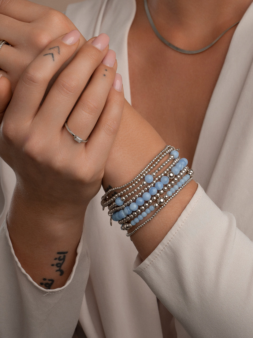 zilveren armbanden voor vrouwen met blue lace agate edelstenen