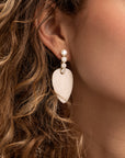 Mother of Pearl Blossom oorbel edelstenen